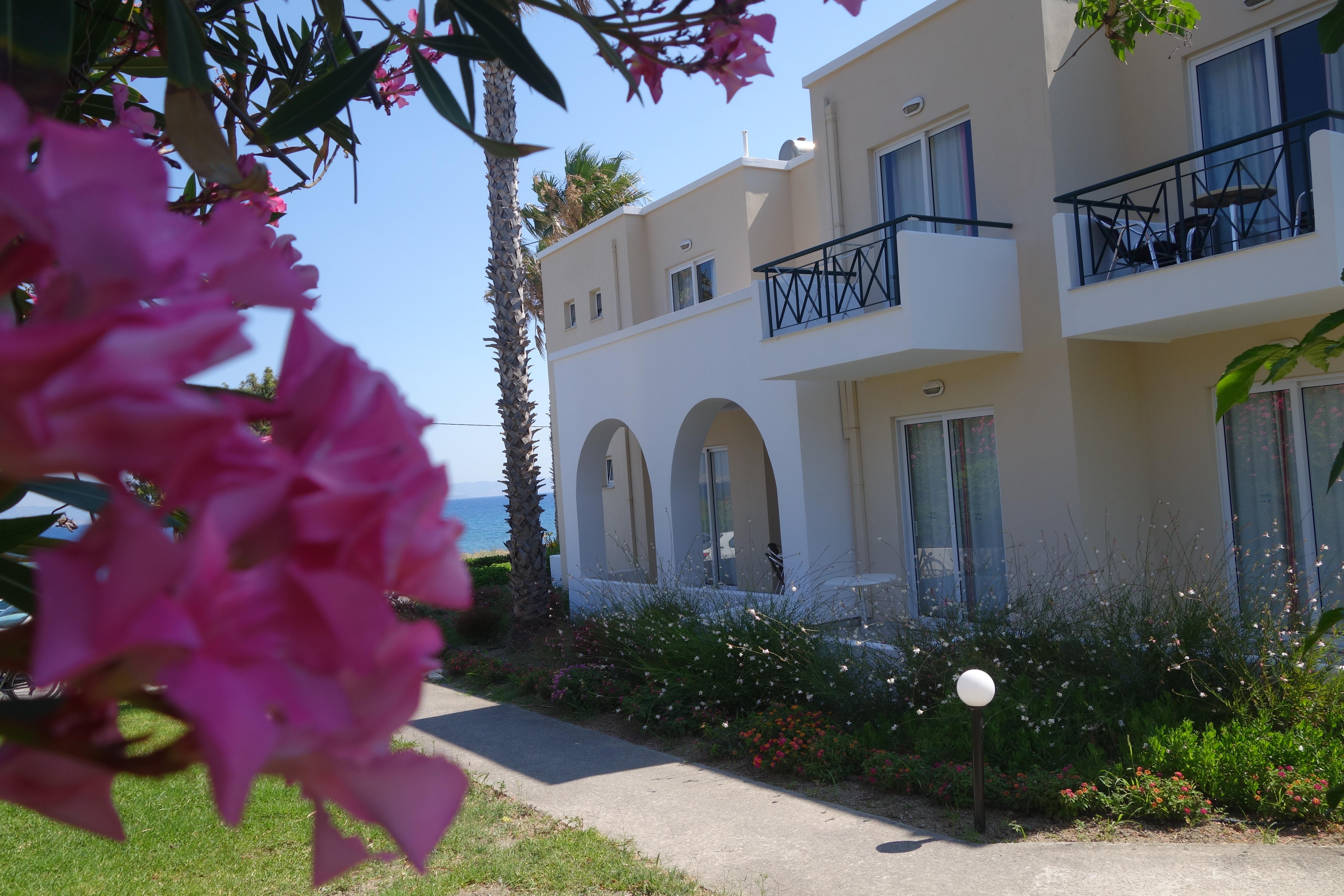 Andromeda Hotel Apartments Псалиди Екстериор снимка